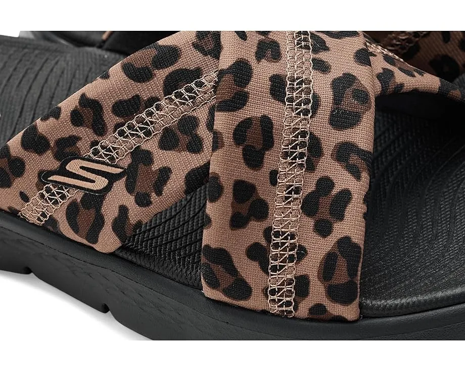 Вegan сандалии SKECHERS GO Walk Flex с леопардовым принтом и памятью формы