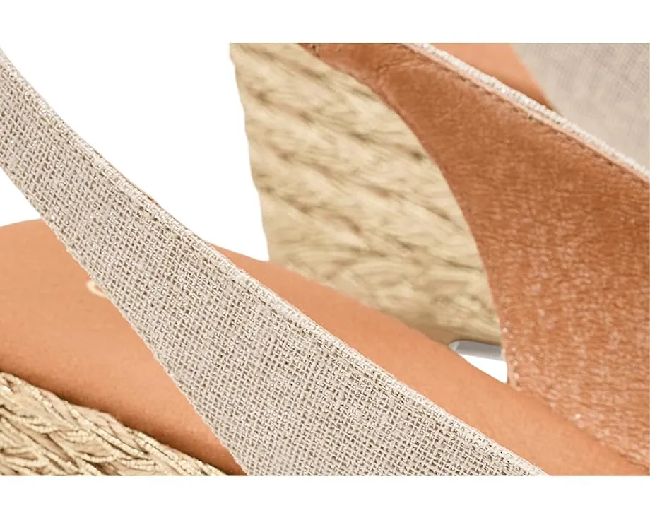 Босоножки Audrey на текстурированном каблуке Andre Assous