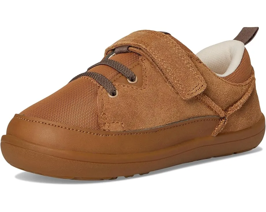 Кроссовки Adventurer Sneaker от UGG Kids для детей со стирающимся верхом