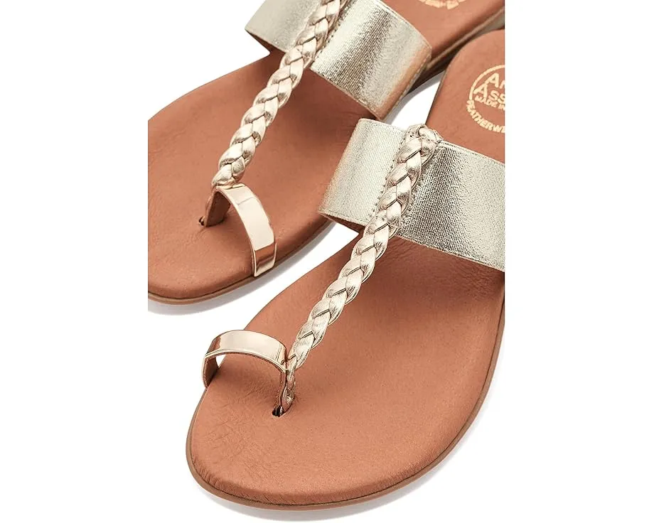 Летние сандалии Andre Assous Neo с кольцом для пальца и эластичным ремешком