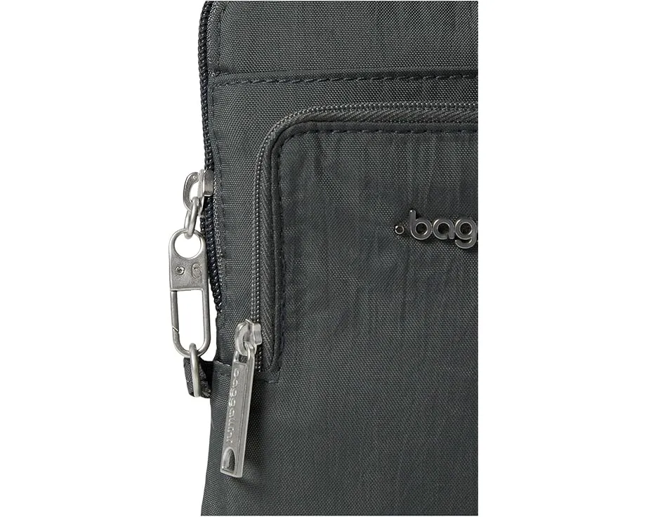 Сумка кроссбоди Baggallini Securtex™ Anti-Theft Activity для активного отдыха