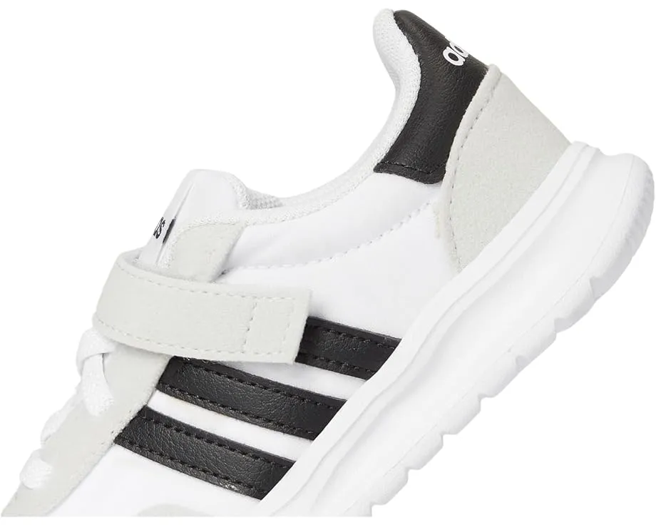 Детские кроссовки adidas Disney Run 70s 2.0 на липучках с эластичными шнурками