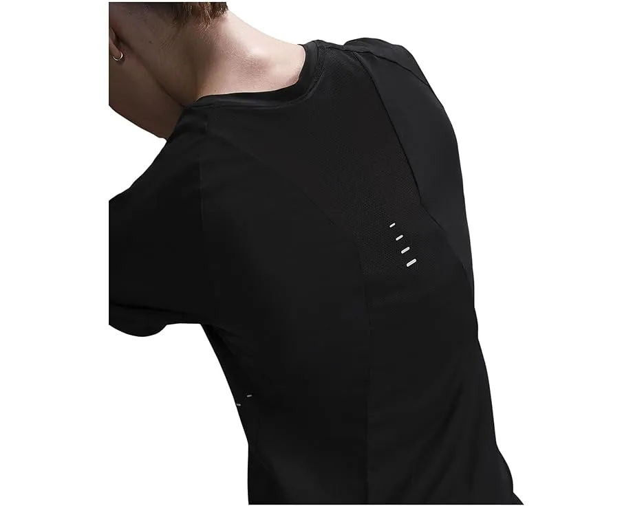 Беговой топ Nike Swift Dri-FIT с коротким рукавом и технологией отвода влаги