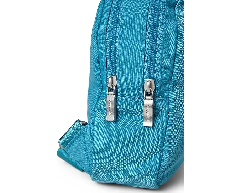 Мини-слинг Baggallini Double Zip с защитой RFID и регулируемым ремнем