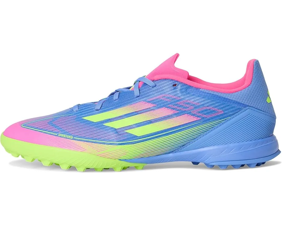 Бутсы Adidas F50 League Turf для игры на искусственном газоне с текстурированной зоной удара