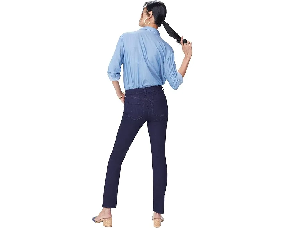 Джинсы NYDJ Sheri Slim с зауженным кроем и легкой тканью в цвете Rinse