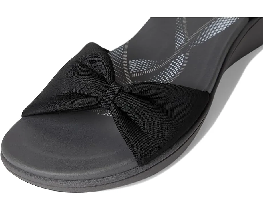 Сандалии Clarks Breeze Rae Sara из мягкого нубука на платформе