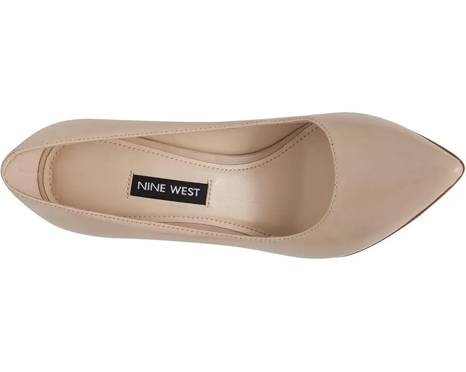 Лодочки Tatiana с острым носком и обернутым каблуком Nine West