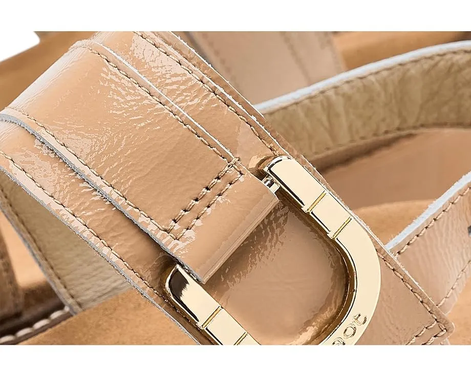 Сандалии Naot Trinity с массивной подошвой и металлическим декором