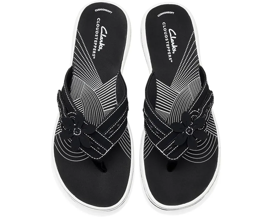 Сандалии Clarks Breeze Opal с цветочным декором и амортизирующей стелькой Cloudsteppers