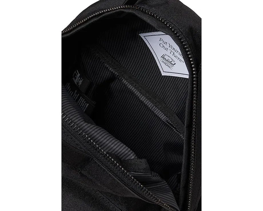 Мини-рюкзак Herschel Supply Co. Nova с двумя ручками и регулируемыми лямками