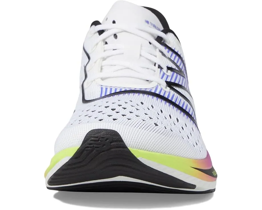 Беговые кроссовки New Balance FuelCell SuperComp Pacer с композитным носком