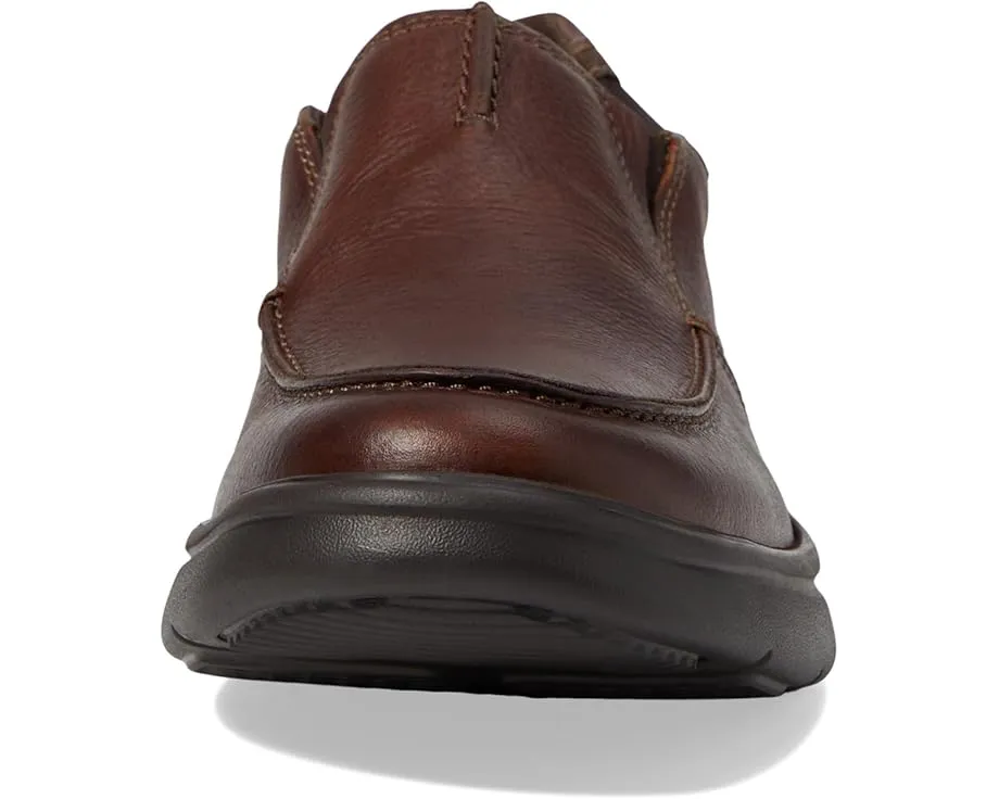 Слипоны Bradley Free от Clarks с эластичными вставками и стелькой Ortholite