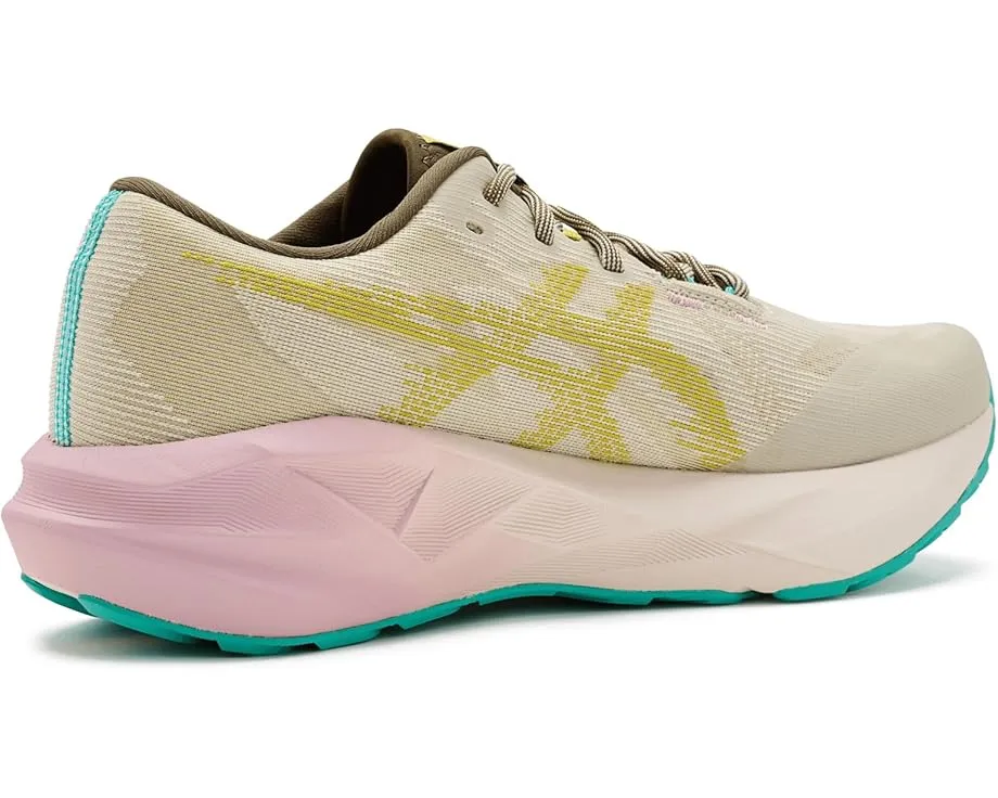 Трейловые кроссовки ASICS Novablast 5 TR