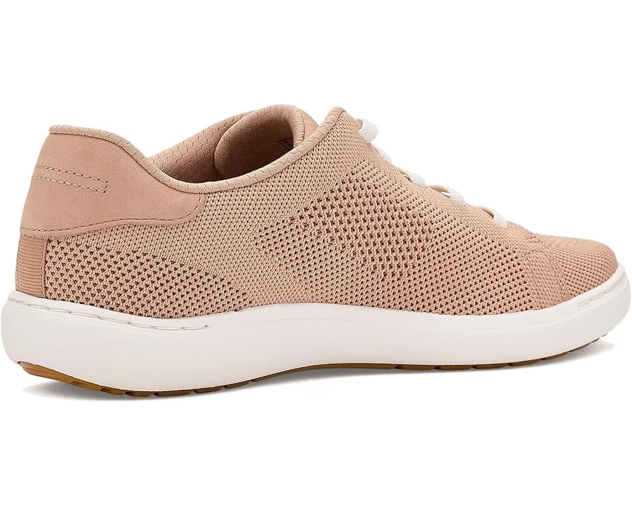Кроссовки Clarks Nalle Walk с дышащим верхом из трикотажа и стелькой Contour Cushion