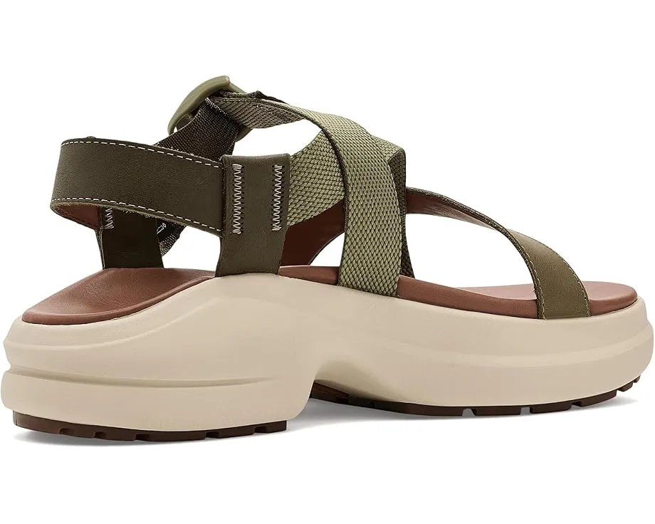 Сандалии Chaco Cushform на кожаной подошве с каблуком