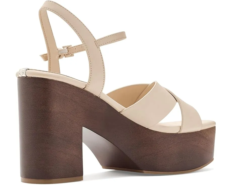Босоножки GUESS Qeelin с каблуком и платформой