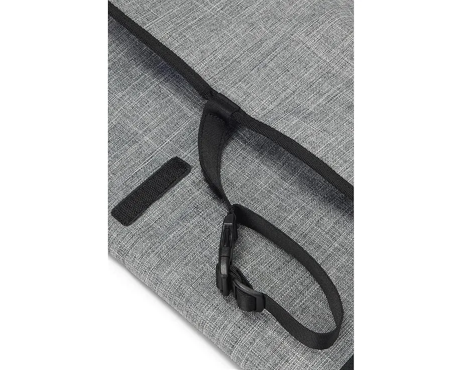 Пеленальный коврик Herschel Supply Co. Sprout Change Mat с ручкой