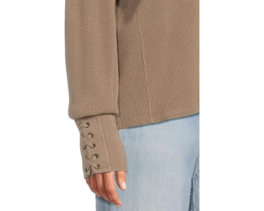 Свободный топ Lapis Cuff от Free People с вафельной текстурой и шнуровкой на манжетах