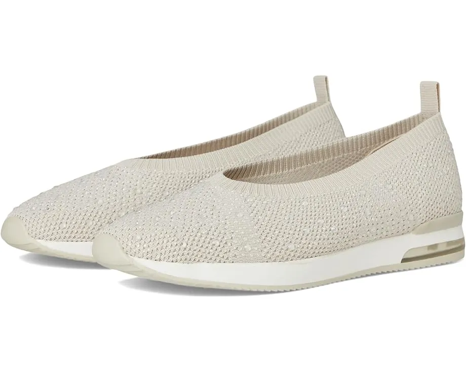 Кроссовки Evaline с заклепками и спортивной подошвой