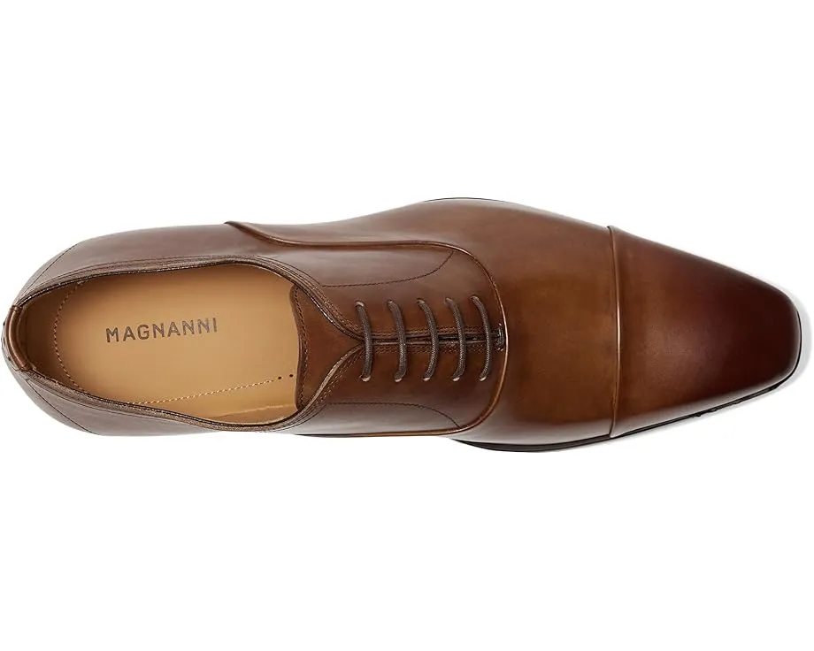Оксфорды Magnanni 22845-00 с квадратным носком и резиновой подошвой