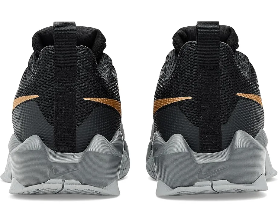 Баскетбольные кроссовки Nike S.T Dynamite с цепкой подошвой