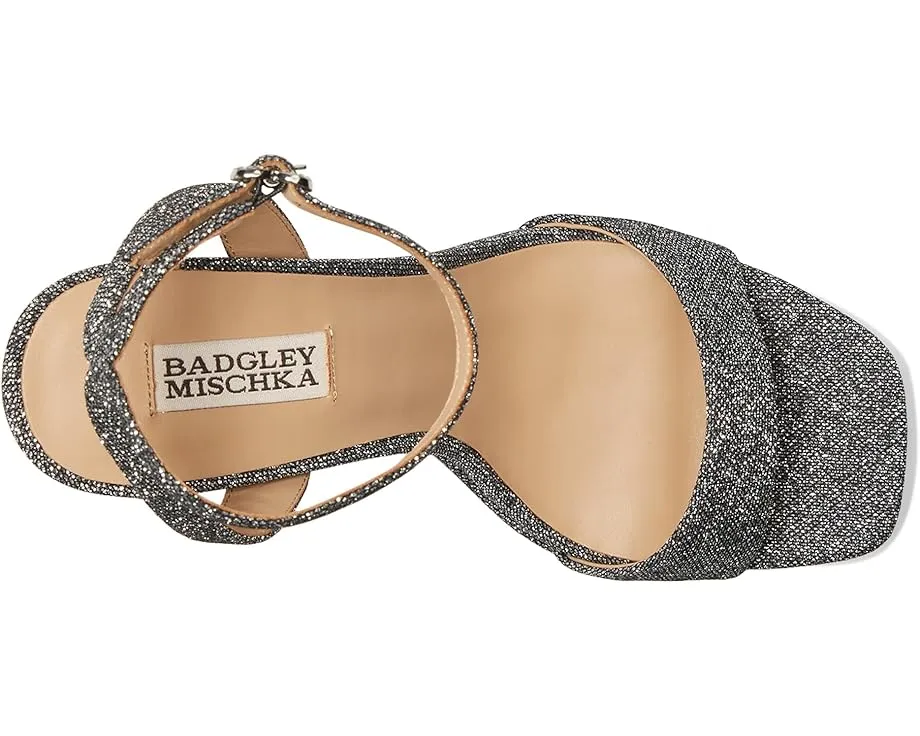 Босоножки Badgley Mischka Caia на платформе с круглым носком и пряжкой в форме сердца