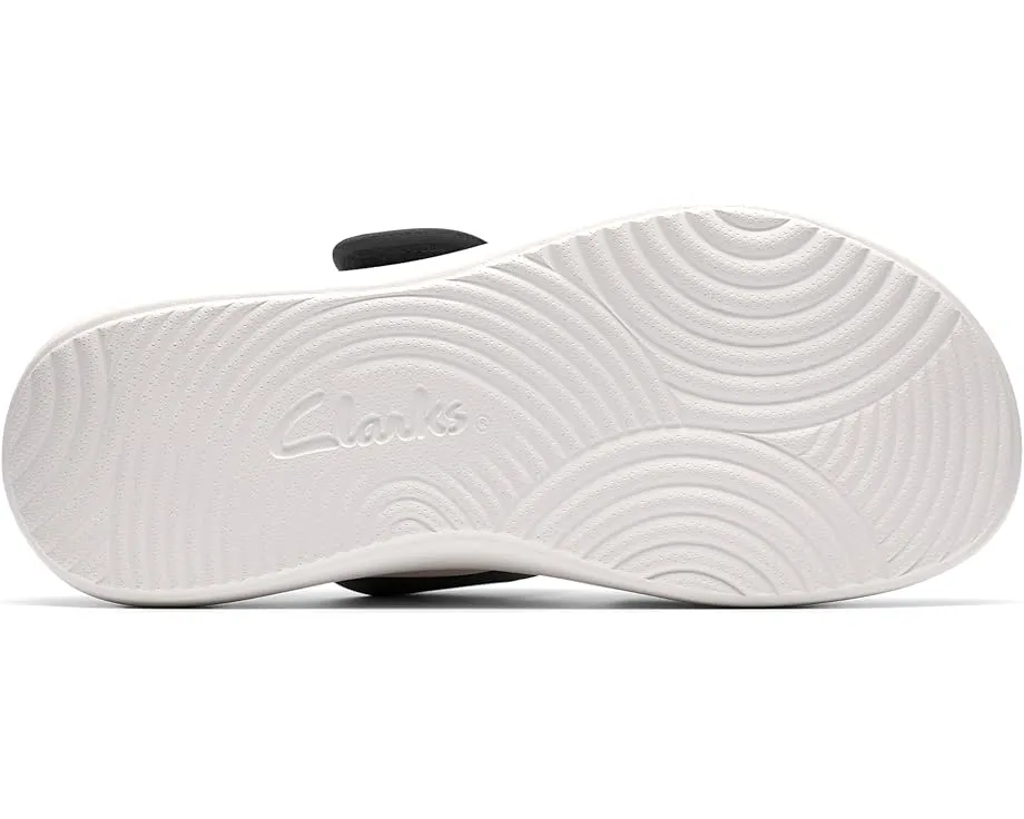 Сандалии Solevana Star на платформе с мягкой стелькой Clarks