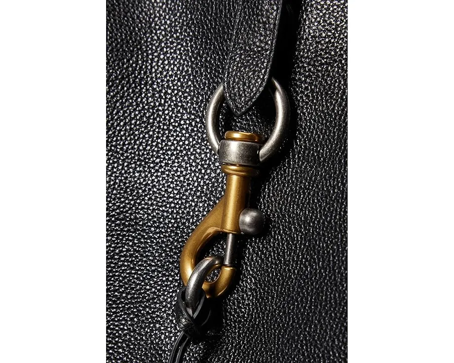 Вместительная сумка тоут Megan из натуральной кожи с магнитной застежкой Rebecca Minkoff