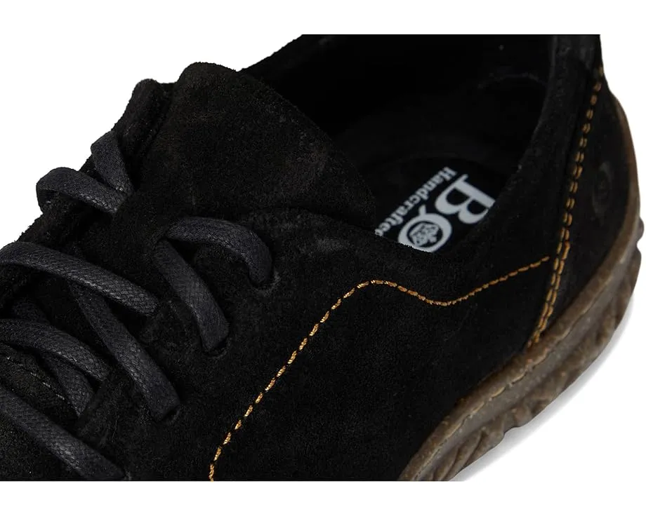 Кроссовки Born Bevi из замши с амортизирующей стелькой