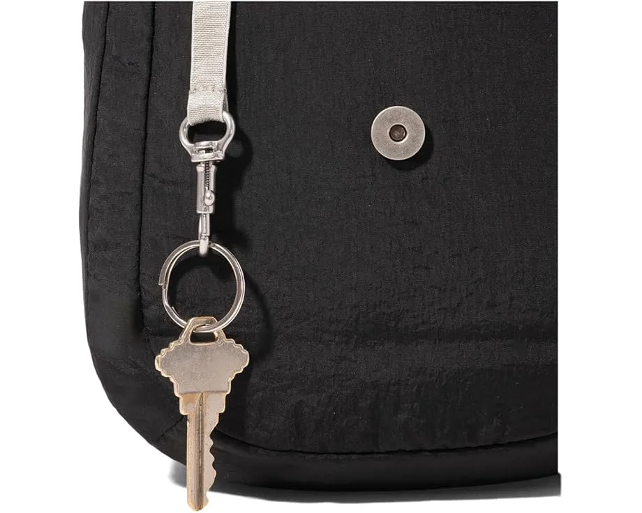 Мини кроссбоди Baggallini Swift Flap с RFID защитой и магнитной застежкой