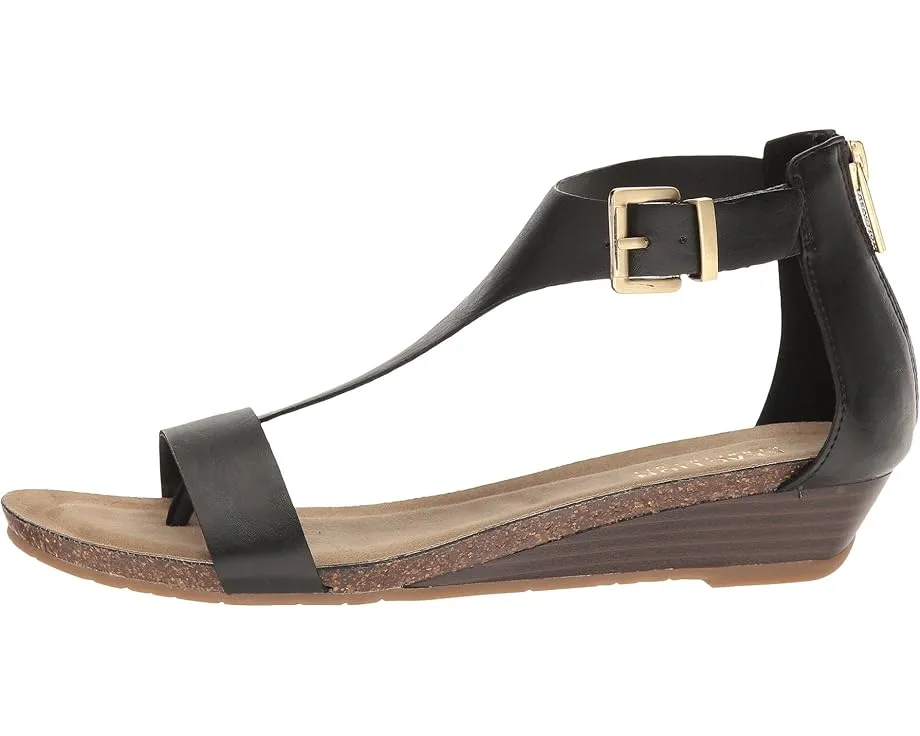 Сандалии Kenneth Cole Reaction Great Gal с технологией Ortholite и регулируемой лямкой