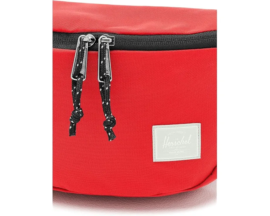 Поясная сумка Herschel Supply Co. Kaine из переработанного полиэстера с регулируемым ремнем