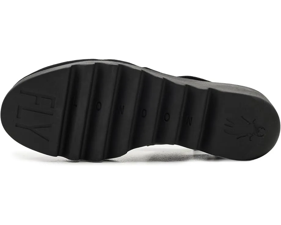 Сандалии FLY LONDON Basy605fly на танкетке с мыском и регулируемым ремешком