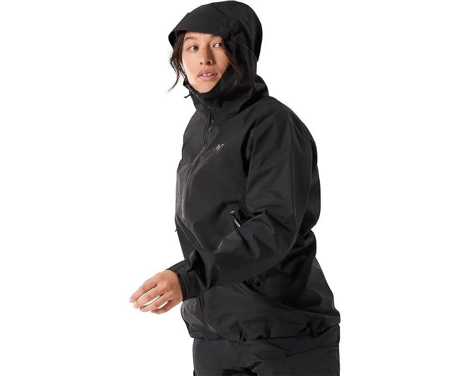 Куртка Arc'teryx Beta с технологией GORE-TEX и водоотталкивающими молниями