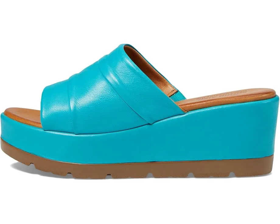 Сандалии Allerton Spring Step на платформе с клиновидным каблуком и кожаным верхом