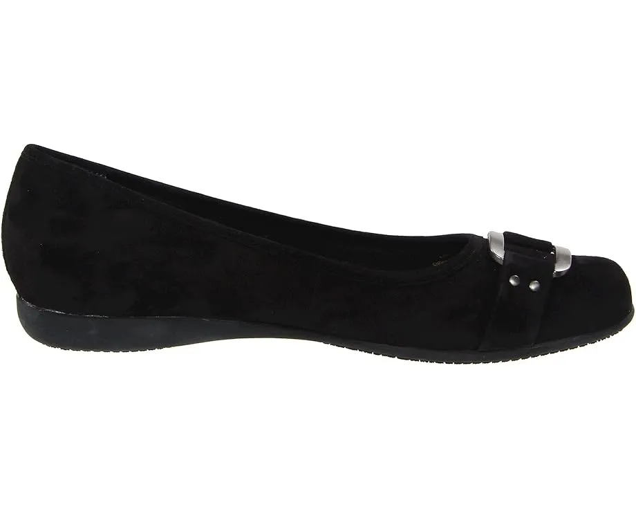 Балетки Trotters Sizzle Signature с декоративным металлическим акцентом