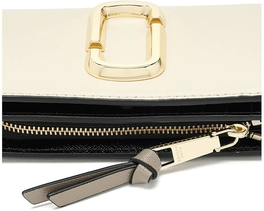 Компактный кошелек The Snapshot Compact Wallet Marc Jacobs с фурнитурой J Marc