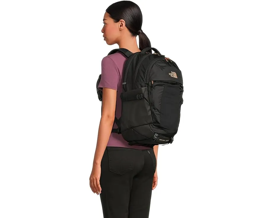 Женский рюкзак Recon Luxe с системой FlexVent и отделом для ноутбука от The North Face