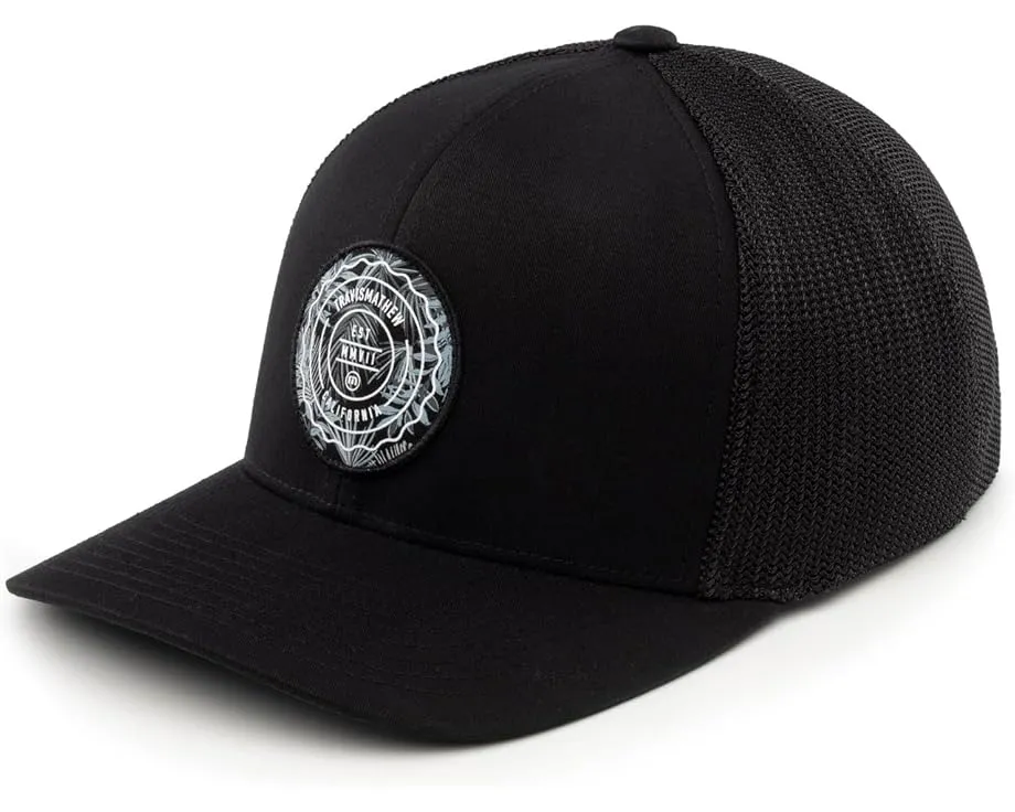 Кепка TravisMathew The Patch Floral с цветочным патчем и технологией Flexfit