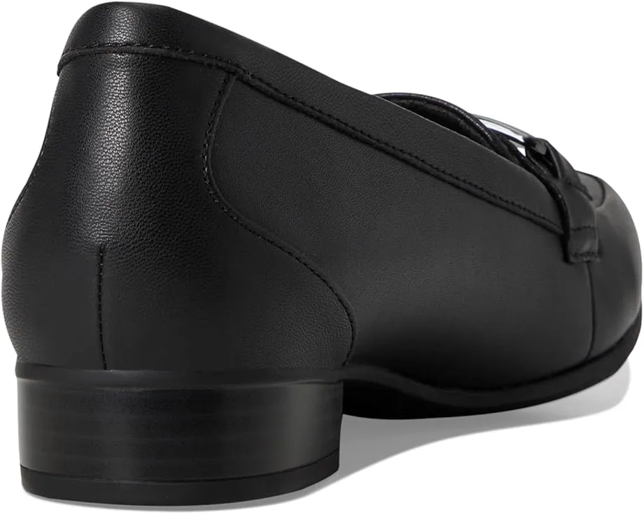 Лоферы Juliet Echo от Clarks из кожи с декором horsebit и каблуком