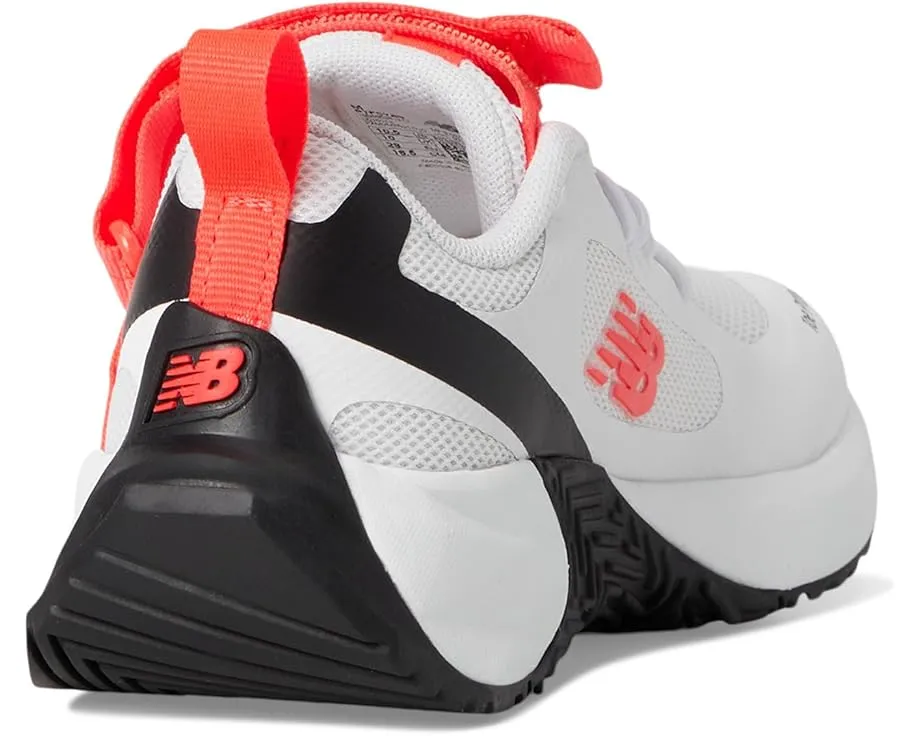 New Balance Kids Fuelcell Play кроссовки на резинке с верхней лямкой и защитой носка