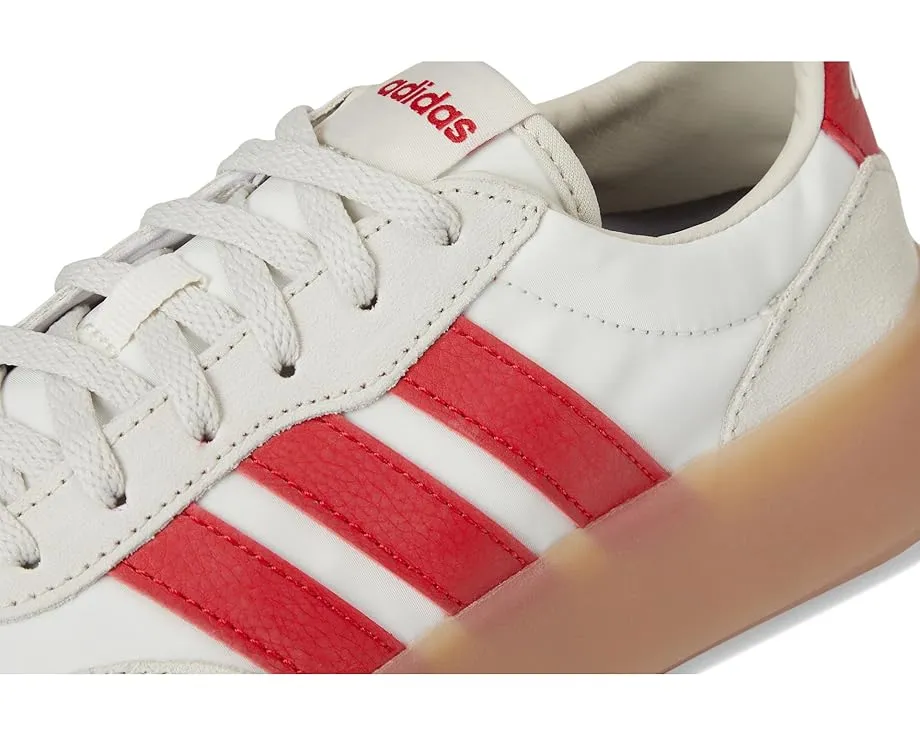 Кроссовки Barreda Decode для подростков от adidas с верхом из нейлона и замши