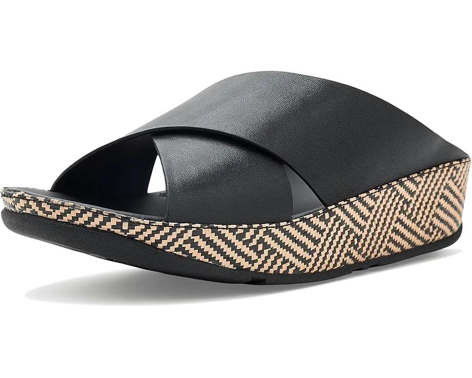 Сандалии Lulu Lux Cross Slides с переплетением из кожи и платформой от FitFlop