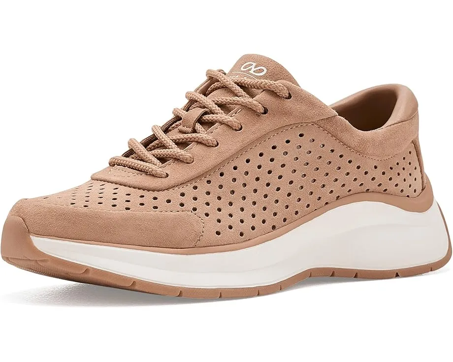 Кроссовки Naturalizer Adapt-Perf с перфорацией и технологией Contour + Comfort