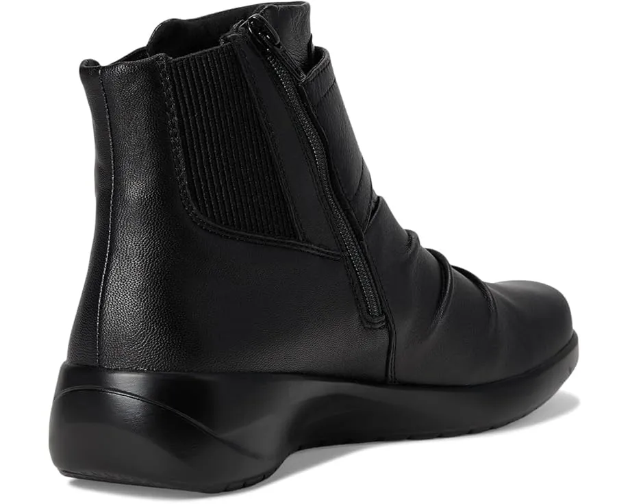 Ботинки Clarks Kaetlyn Sara для офиса с удобной стелькой