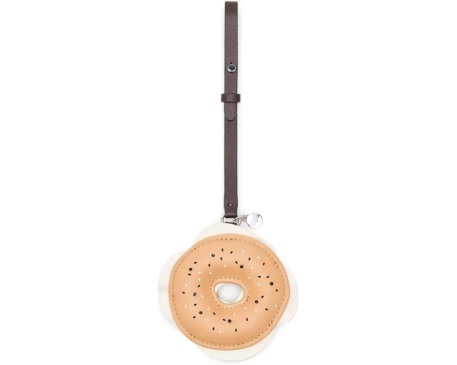 Брелок для сумки Charmed Nyc Bagel в форме бублика от Kate Spade New York