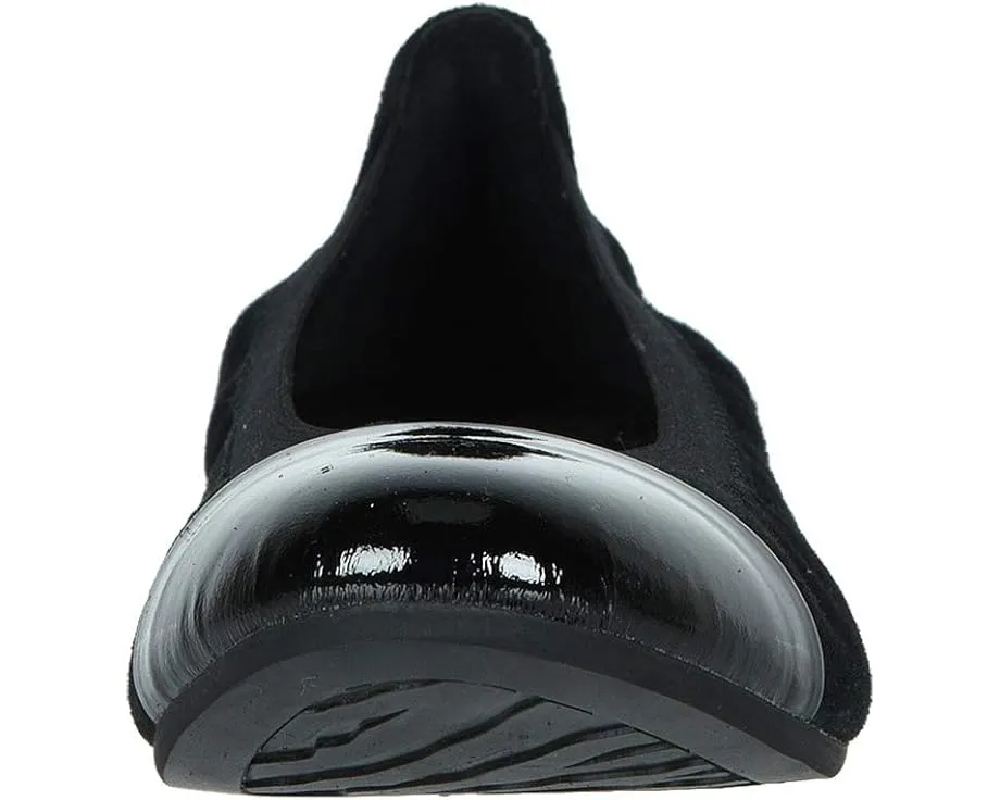 Лоферы David Tate Nicole из замши с мыском из лаковой кожи