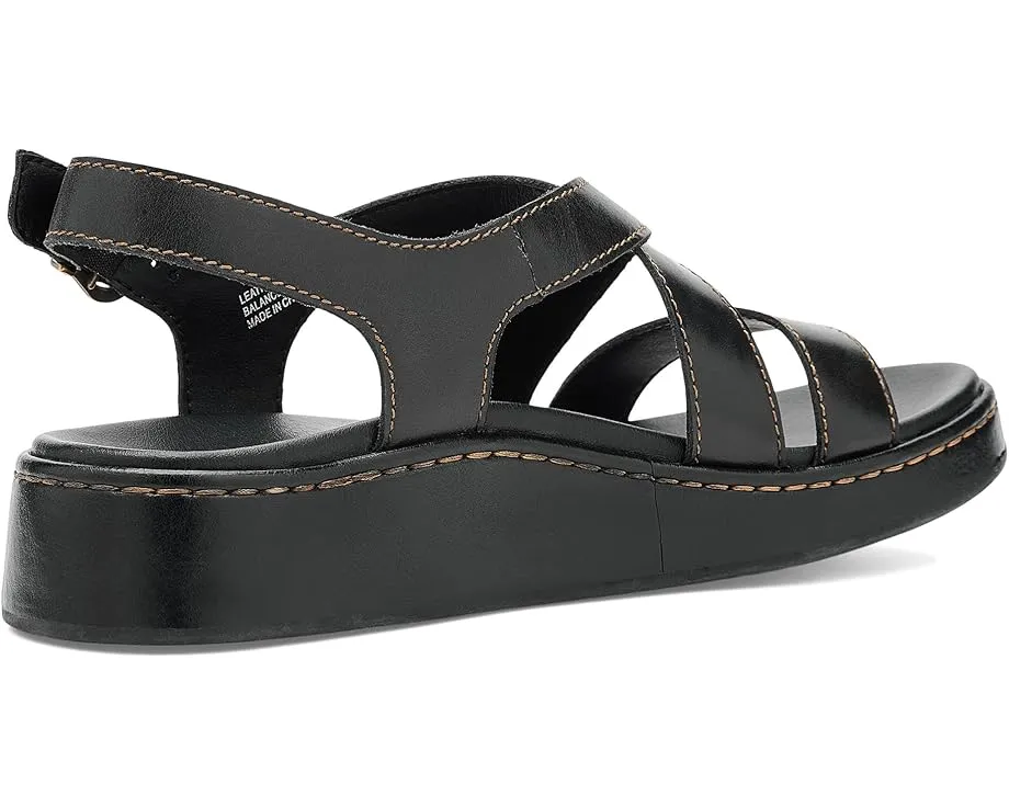 Сандалии Born Victoria с платформой и самозавернутым клином