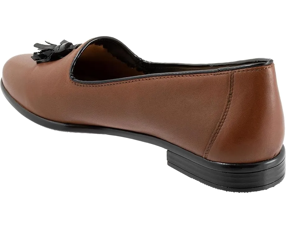 Лоферы Trotters Liz Tassel с кисточкой и миндалевидным носком
